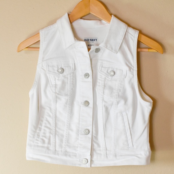 Old Navy Jackets & Blazers - WHITE SLEEVELESS JEAN JACKET VEST | XS